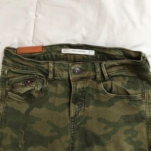 Zara camo jeans
